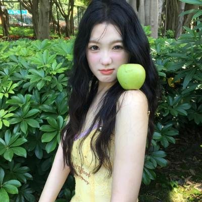 赤裸羔羊